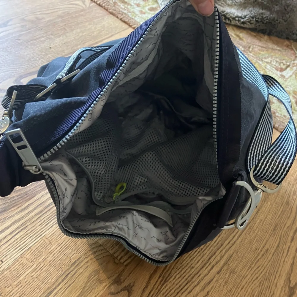 Lululemon Go-Go-Go Tote - Picture 12 of 13